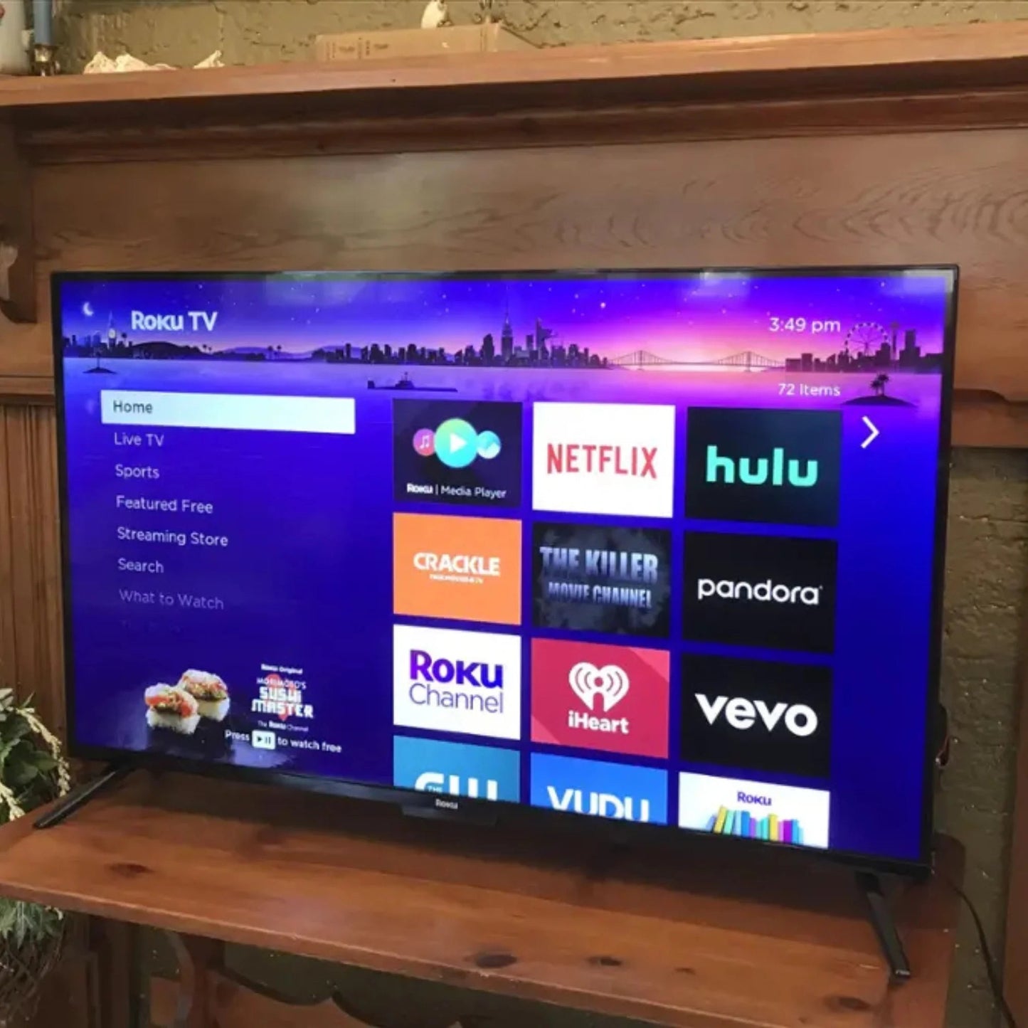 Hisense 43" Class 4K Ultra HD (2160P) HDR Roku Smart LED TV (43R6E4)Refurbished. TechElect